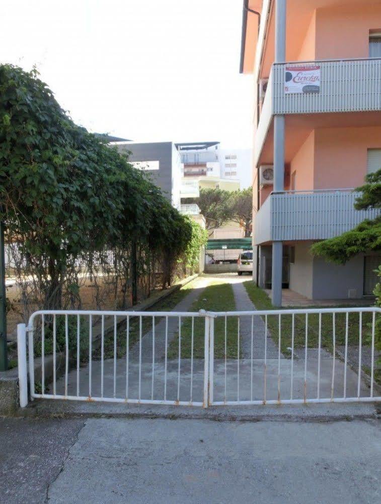 Stiria Lignano Sabbiadoro Exterior foto